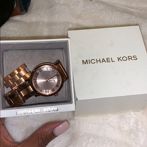 Michael Kors Norieround/ rose/ NS WATCH